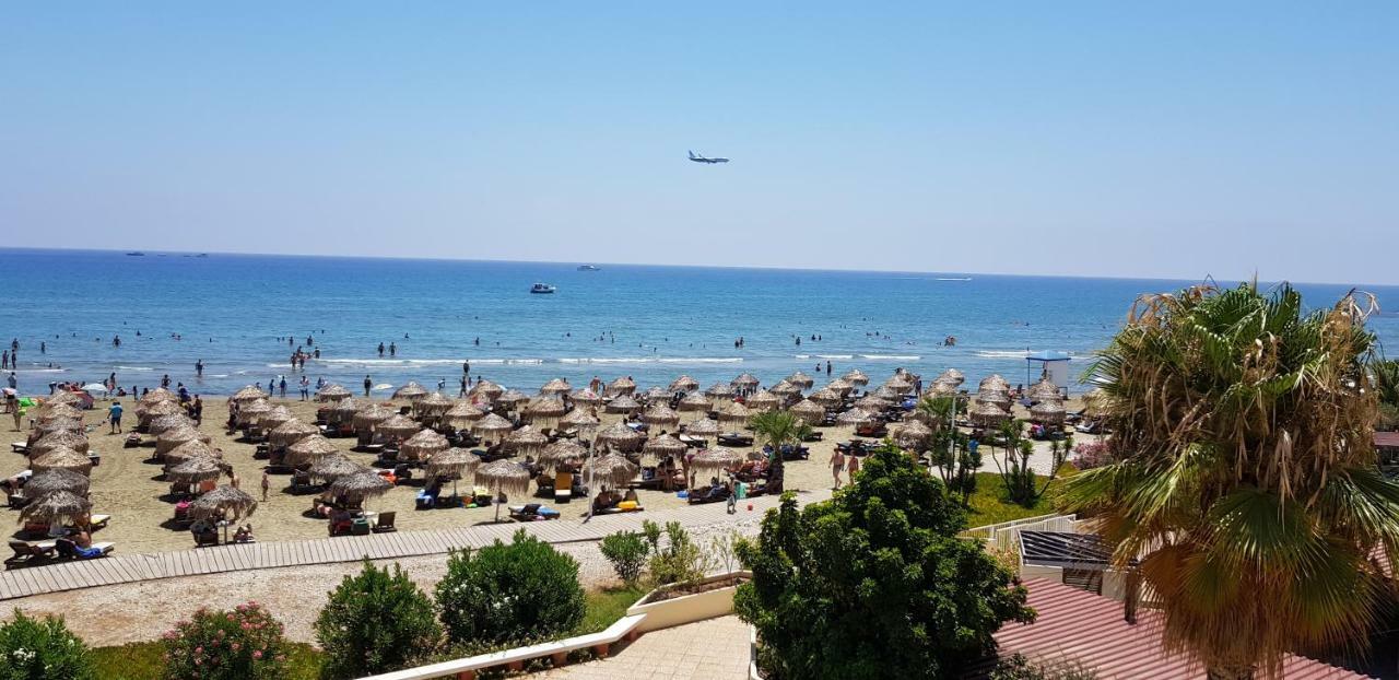 Haig'S Dream Flat On The Beach Ларнака Екстер'єр фото