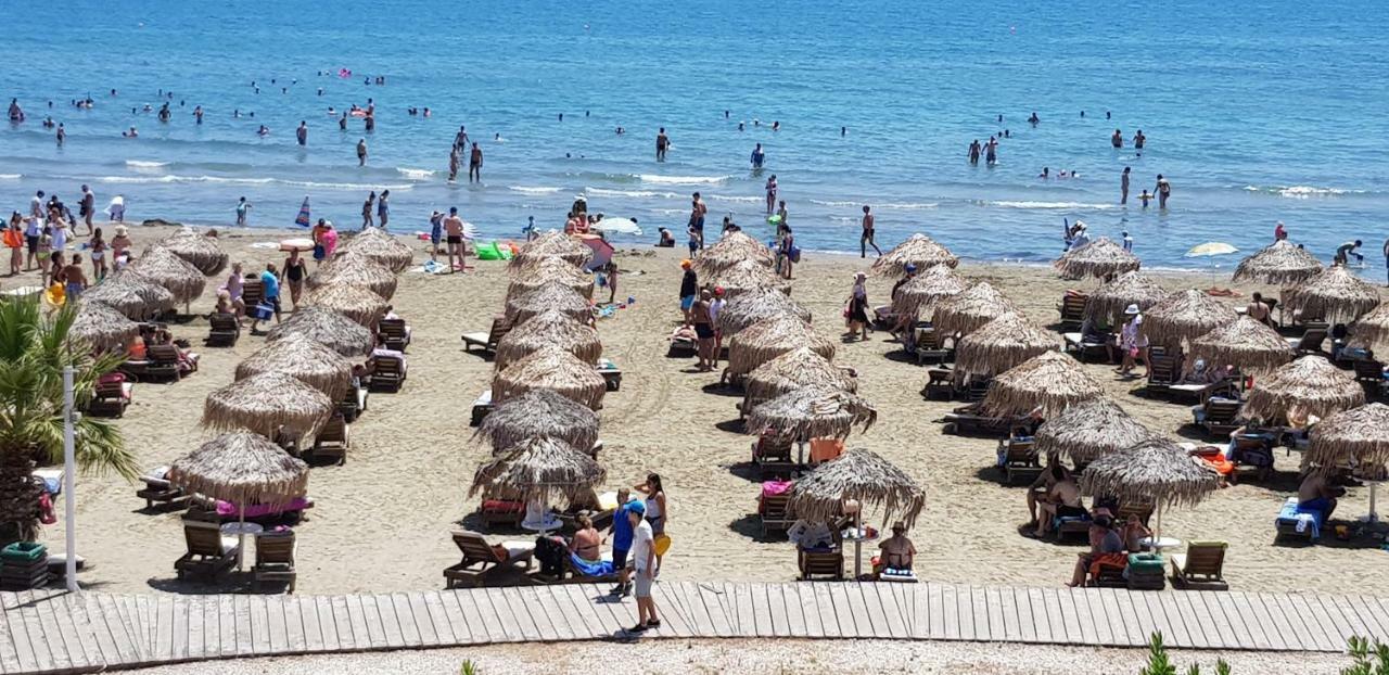 Haig'S Dream Flat On The Beach Ларнака Екстер'єр фото